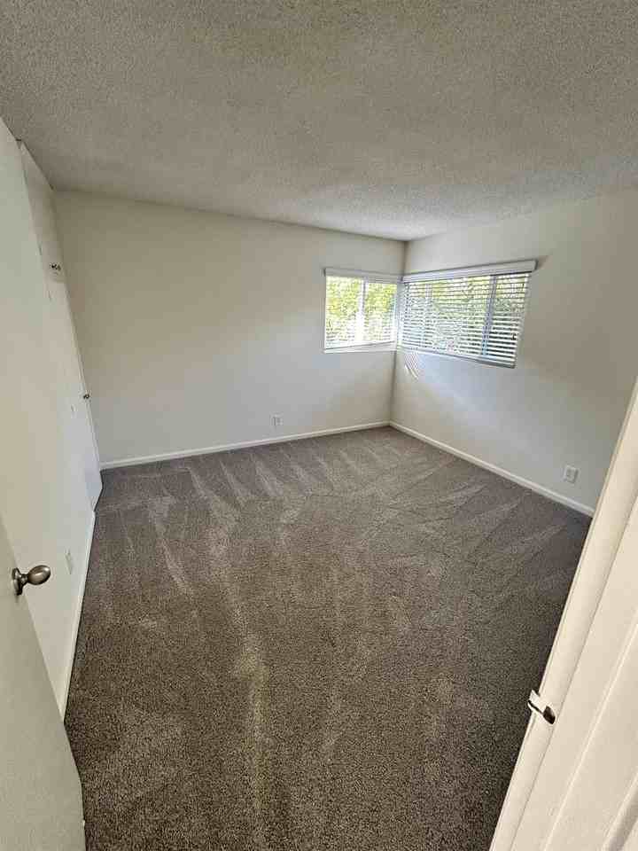 E Yanonali St #6 - Photo 5 of 8