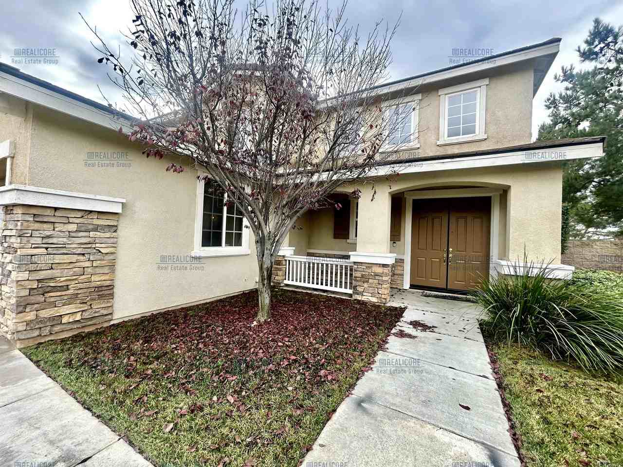 34698 Yale Dr #1 - Photo 4 of 26