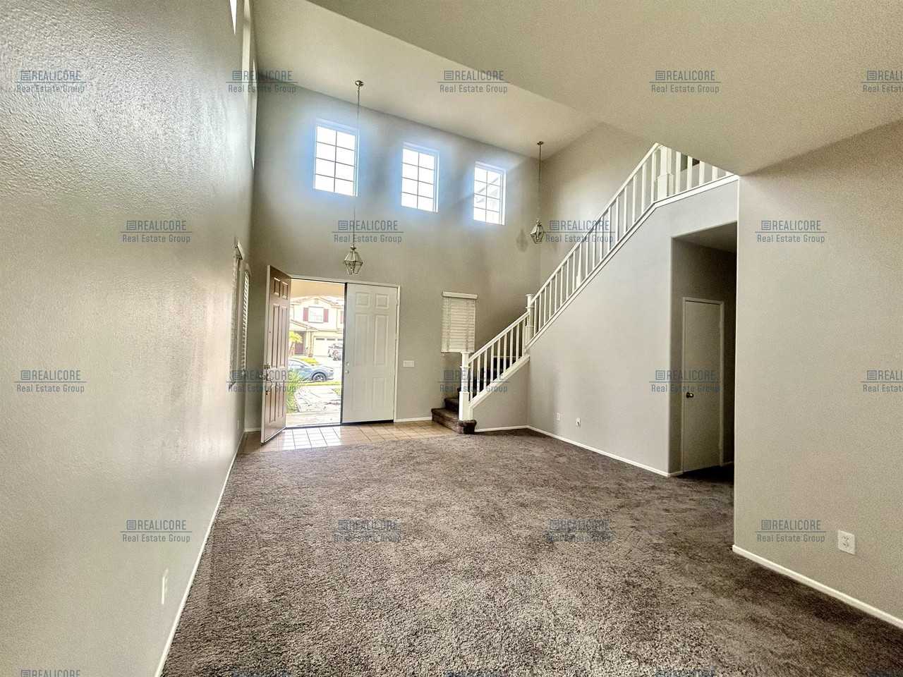 34698 Yale Dr #1 - Photo 6 of 26