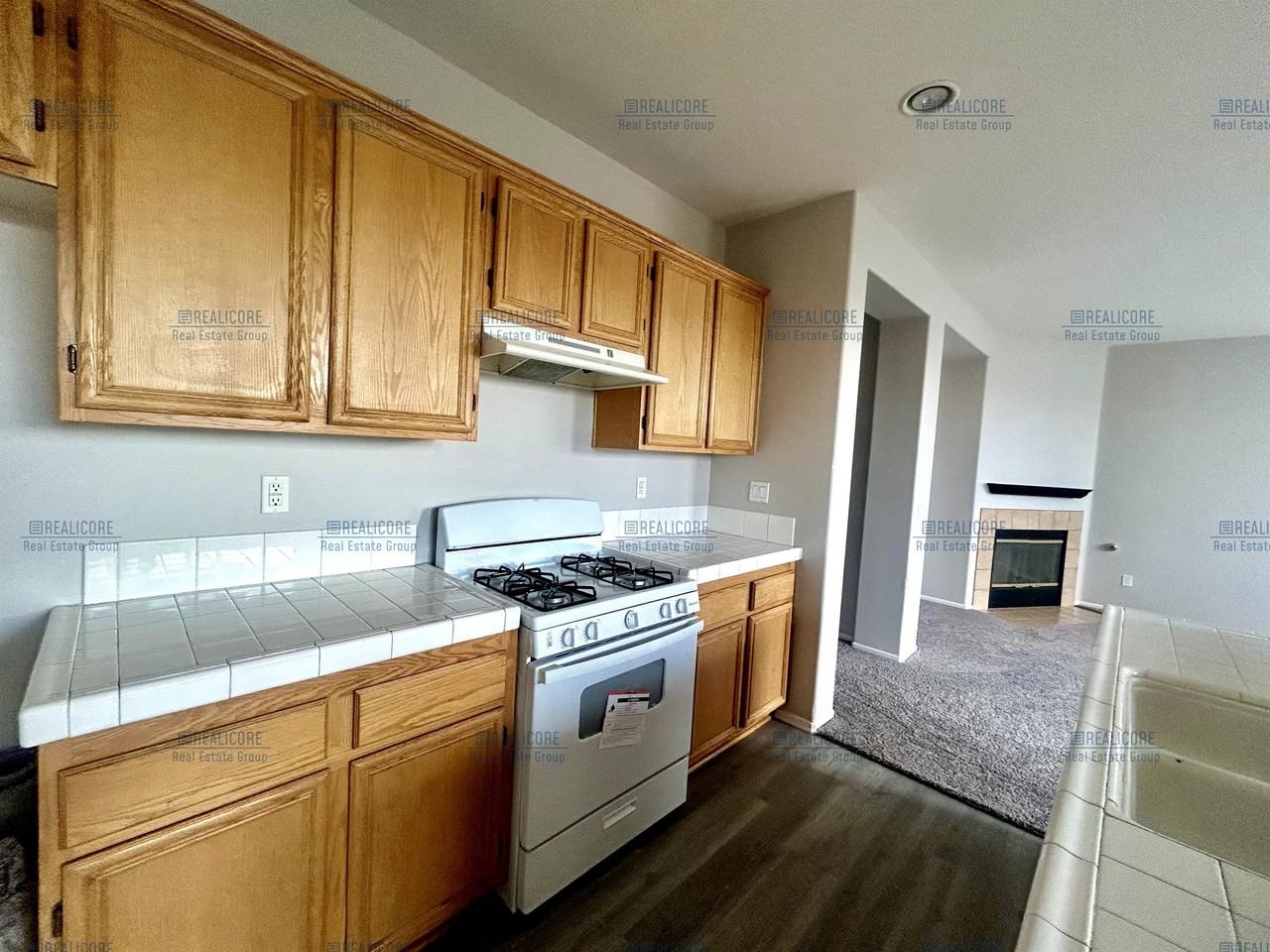 34698 Yale Dr #1 - Photo 7 of 26