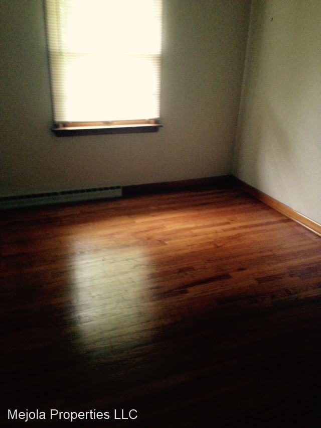 708 E Chestnut St - Photo 2 of 8