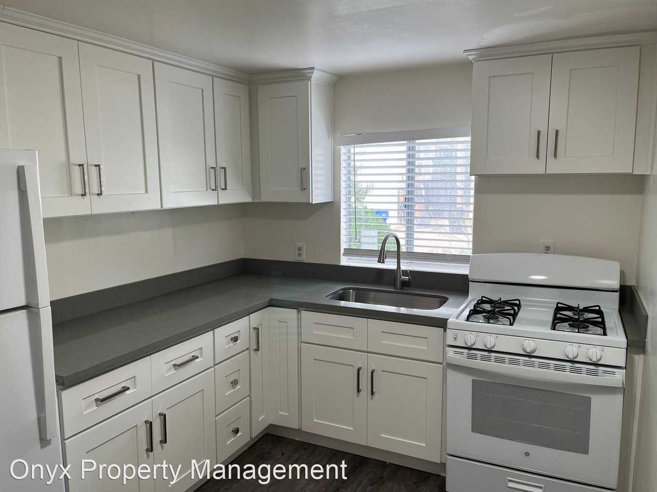 644-48 Nautilus St - Photo 2 of 10