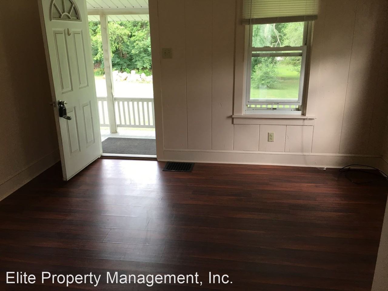 2243 Sunset Ln - Photo 3 of 5