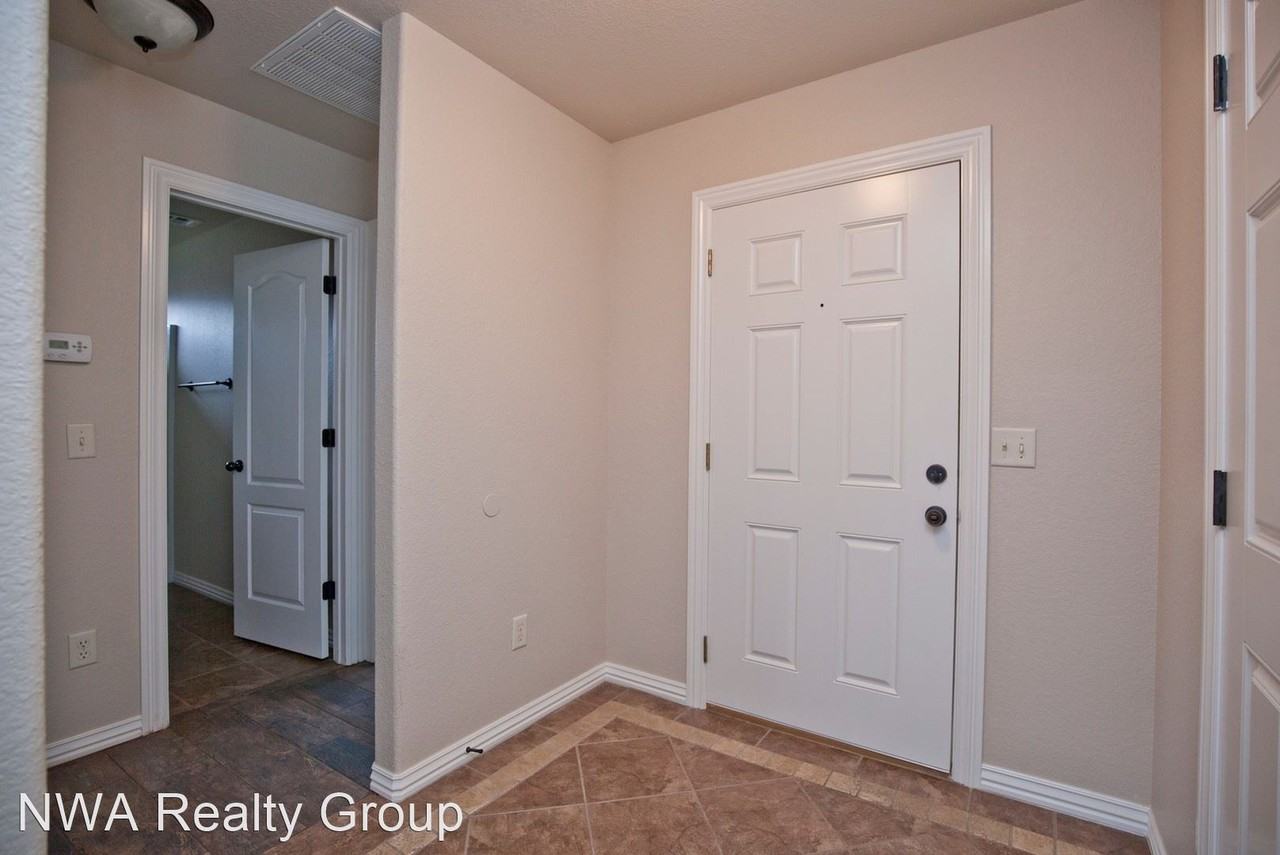 4097 W Mahogany Dr - Photo 2 of 22