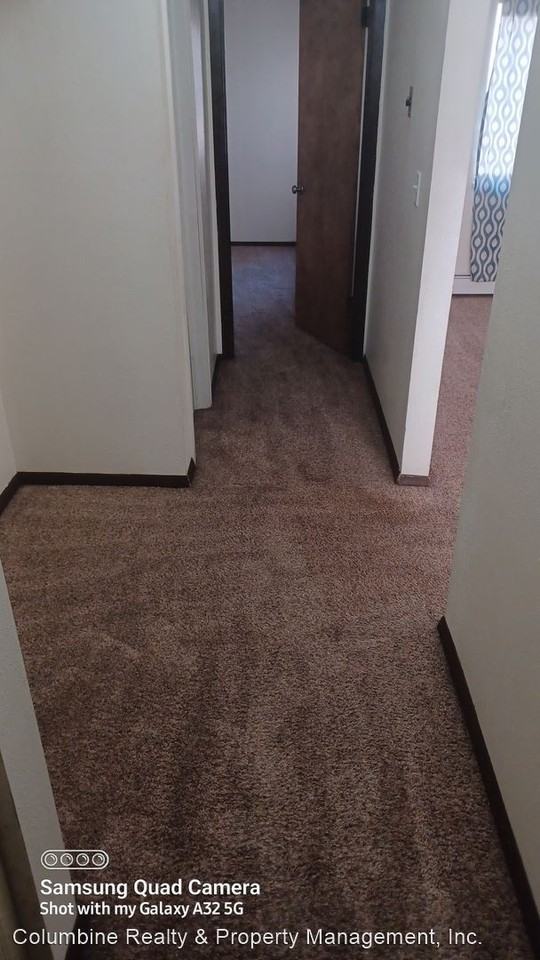 2852 1/2 Belford Ave - Photo 3 of 8