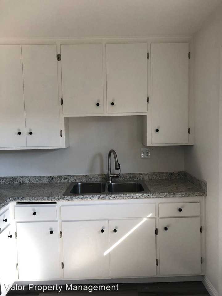 441-449 Claydelle Ave - Photo 3 of 10
