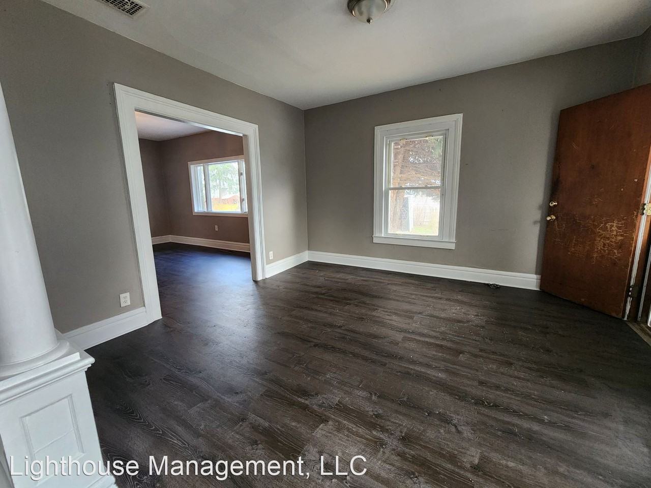 450 Magnolia St - Photo 2 of 14