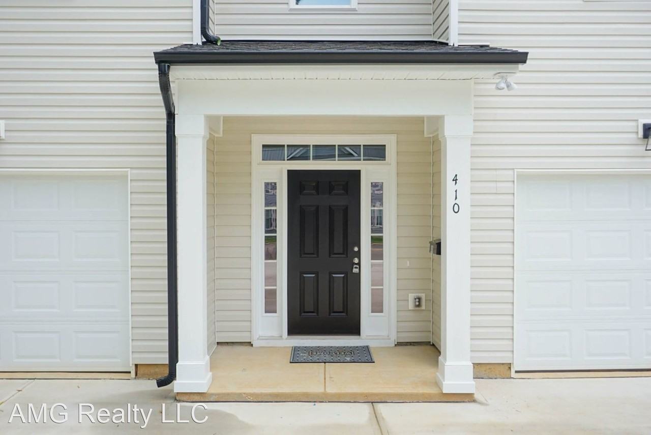 E Green St - Photo 2 of 24