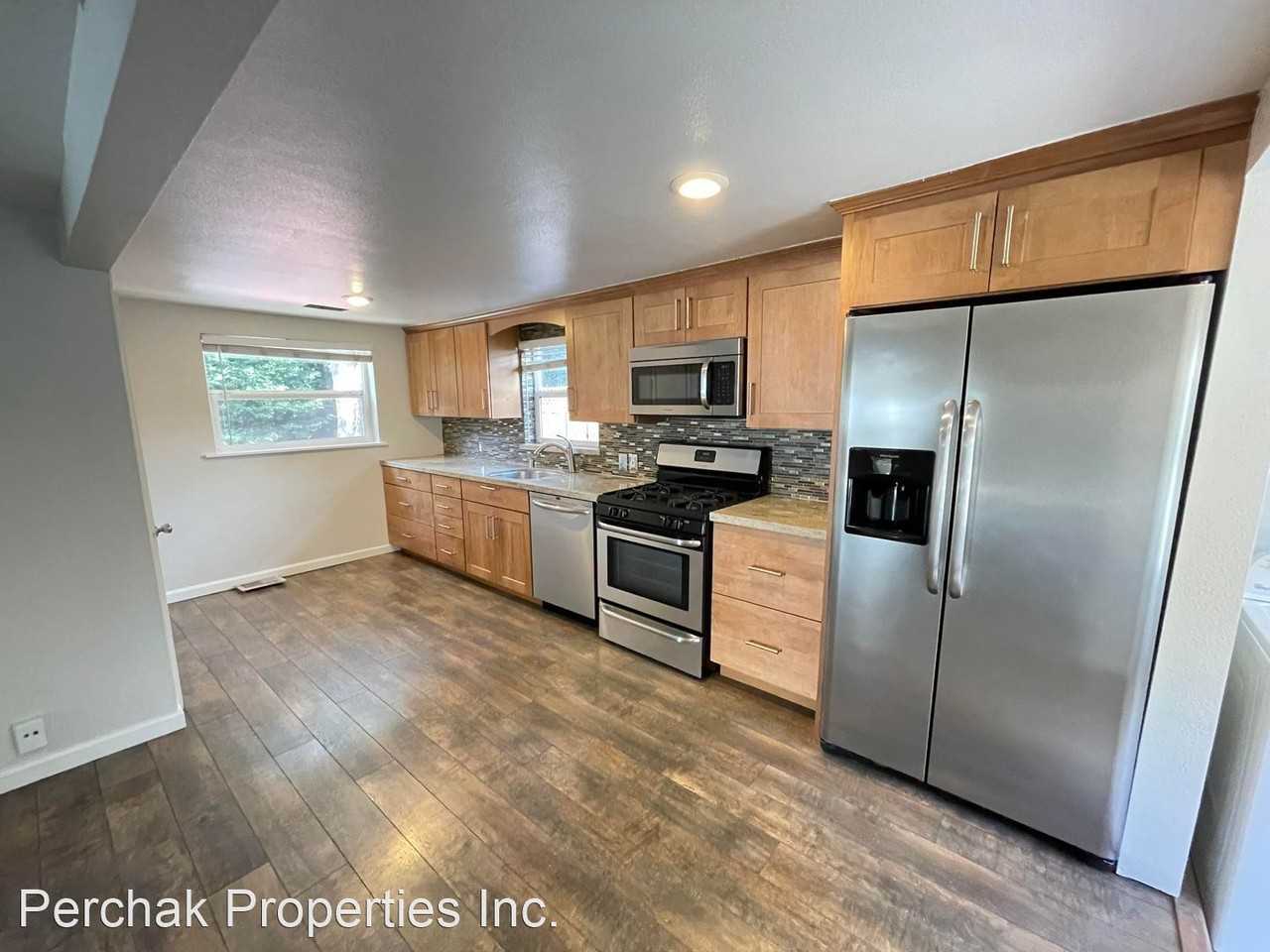 1418 Jackson Way - Photo 3 of 9