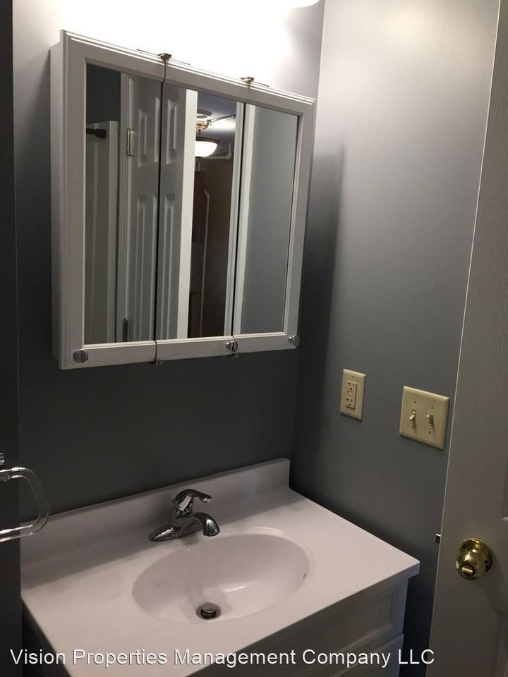 819 Bemidji Ave N - Photo 3 of 11