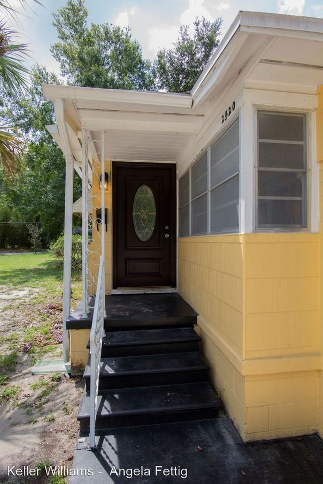 2520 Cole Rd - Photo 3 of 15