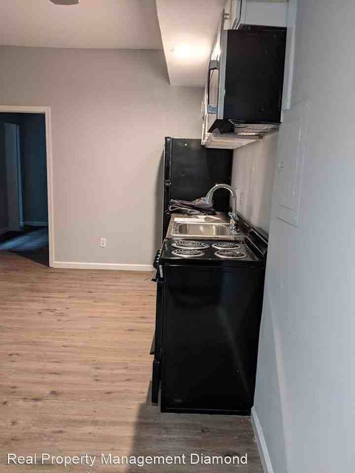 825 N. Market St. - Photo 2 of 8