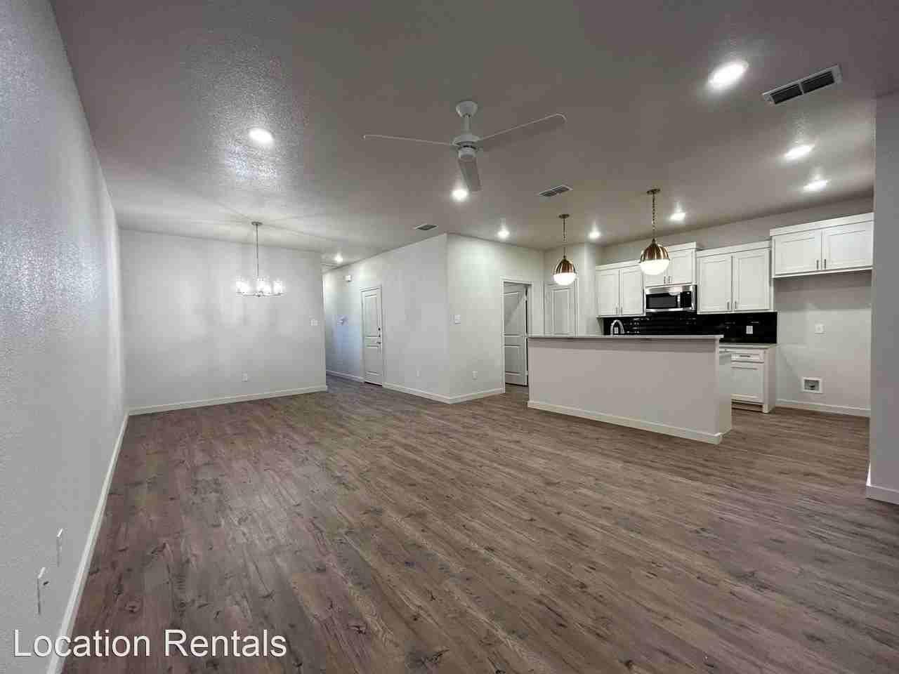 10921 Abbeville Ave - Photo 3 of 11