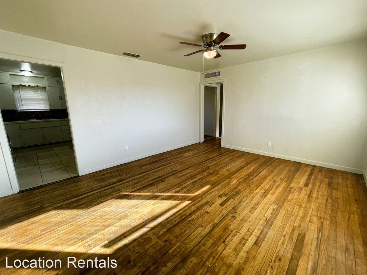 2216 39th St - Photo 2 of 17