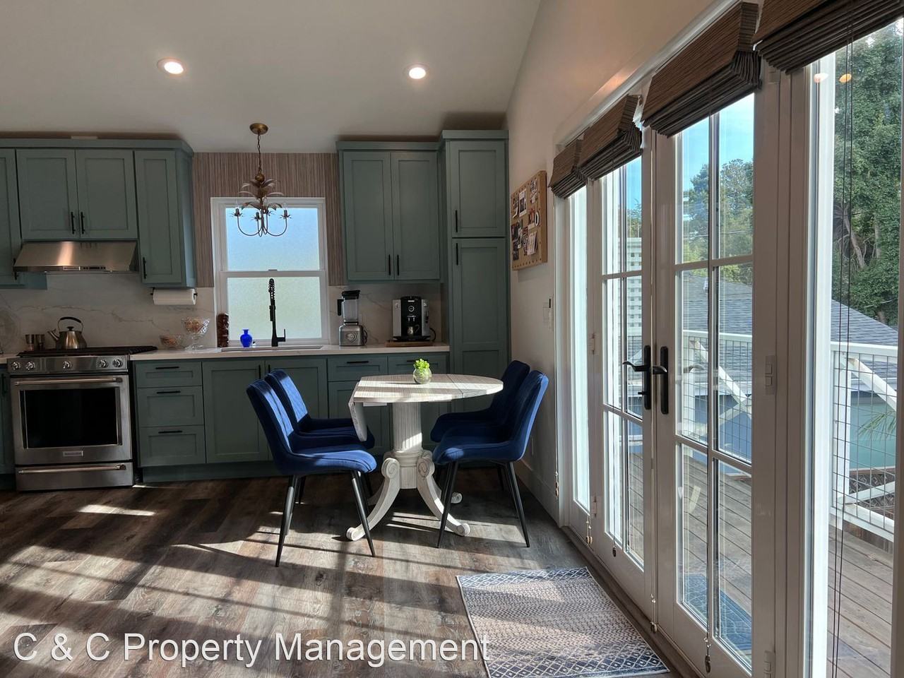 318 Park Ave - Photo 3 of 13