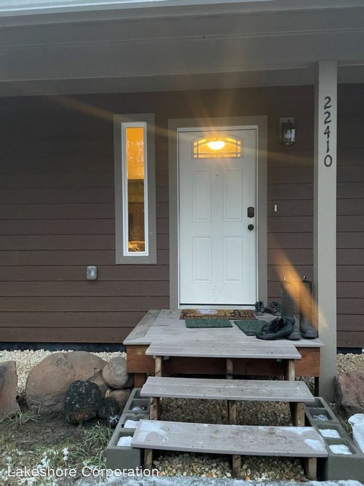 22410 S Ritchey Rd - Photo 3 of 36