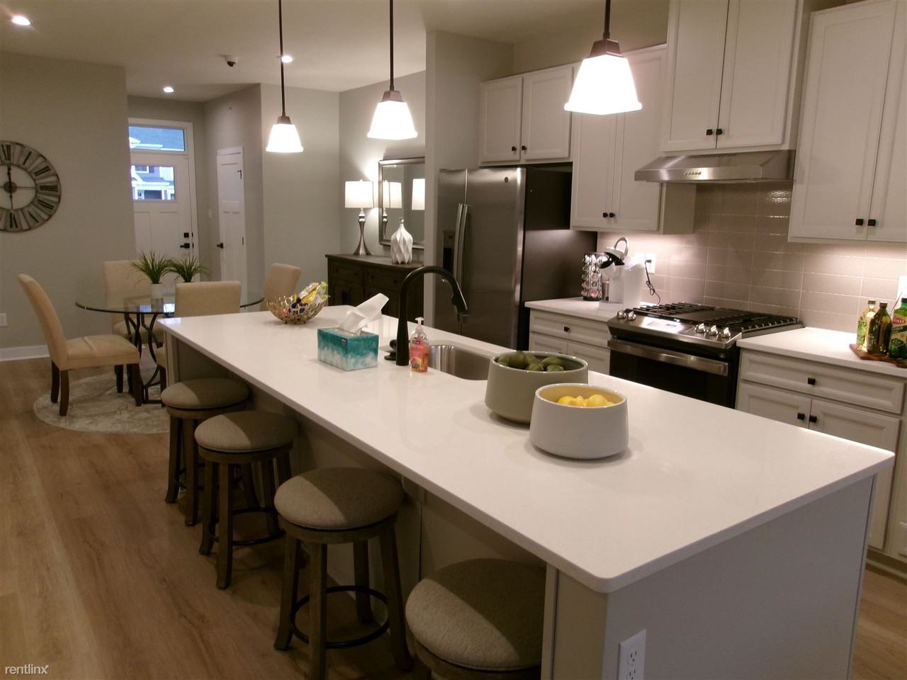 214 Dana Dr - Photo 3 of 21