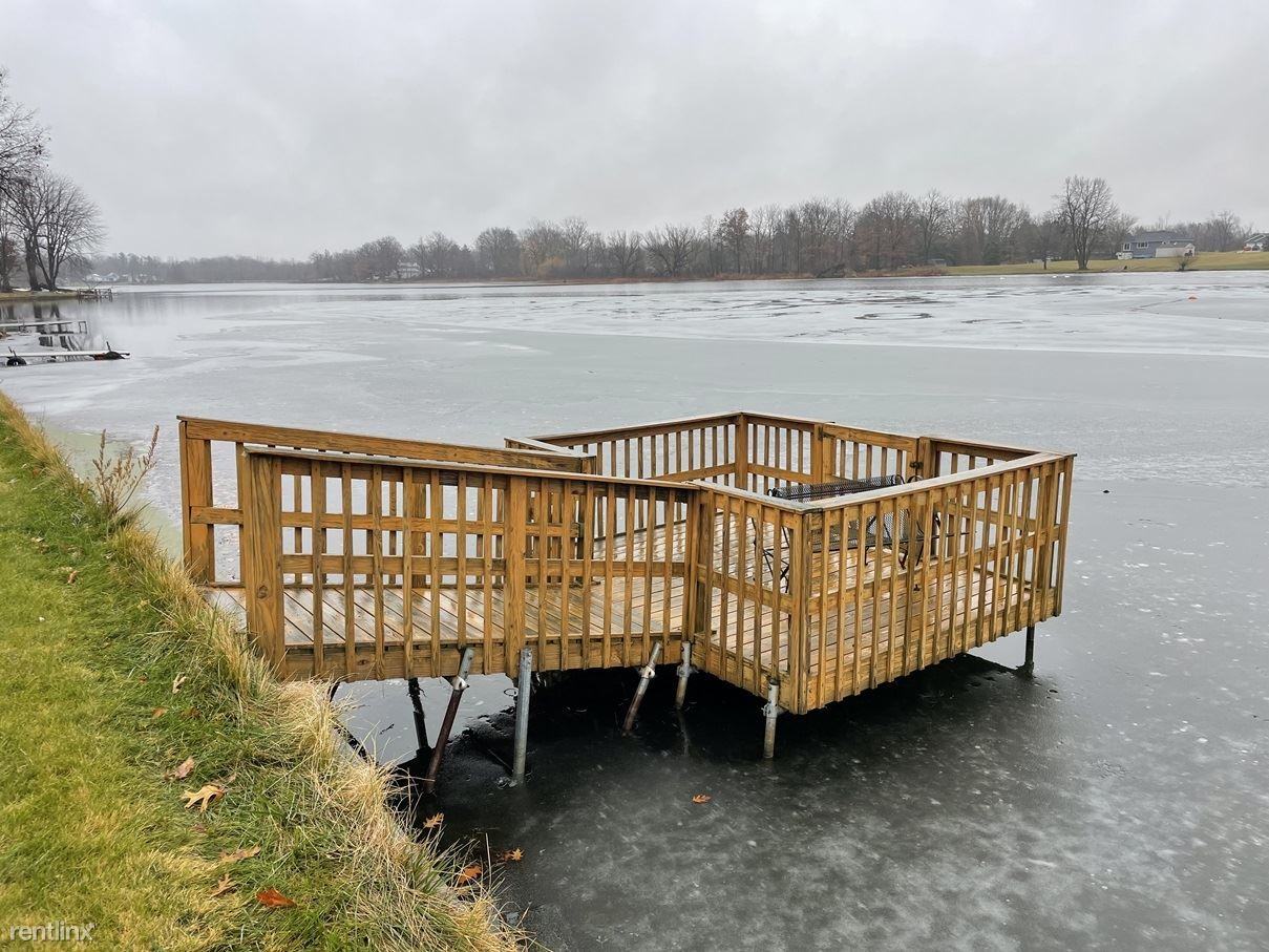 555 Norvell Beach Dr - Photo 3 of 15