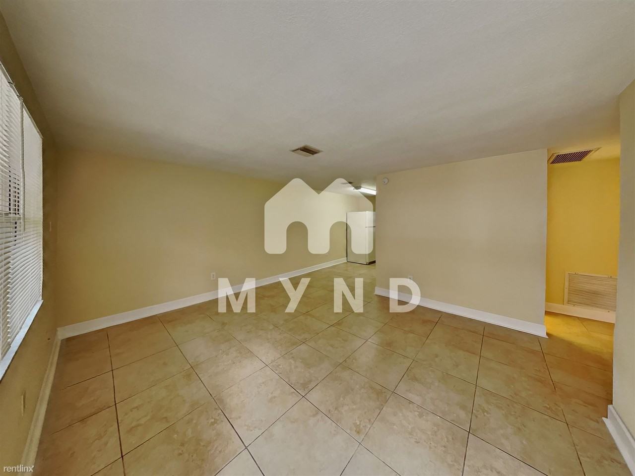 424 88th Ave N - Photo 2 of 16
