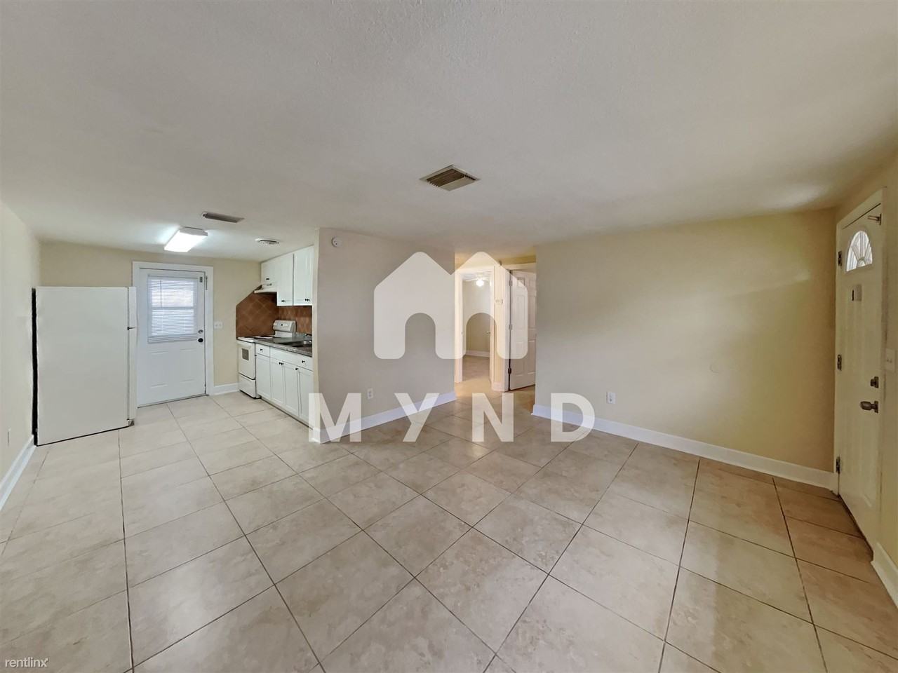 424 88th Ave N - Photo 3 of 16