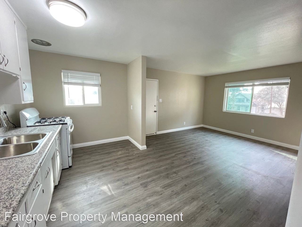 7336 Pickering Ave - Photo 2 of 9