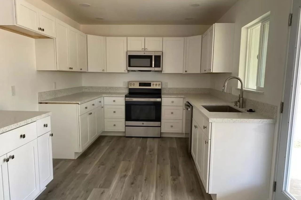 4866 Terry Ln - Photo 3 of 14