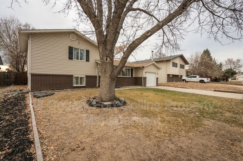 3115 22nd Ave - Photo 2 of 19