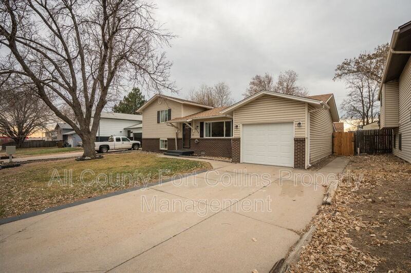 3115 22nd Ave - Photo 3 of 19