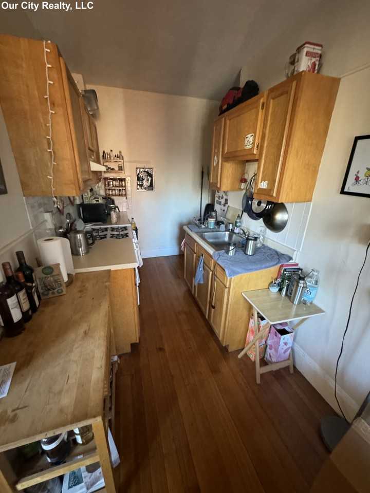 Agassiz St 27, Cambridge, MA 02140 Studio Apartment for 2,050/month