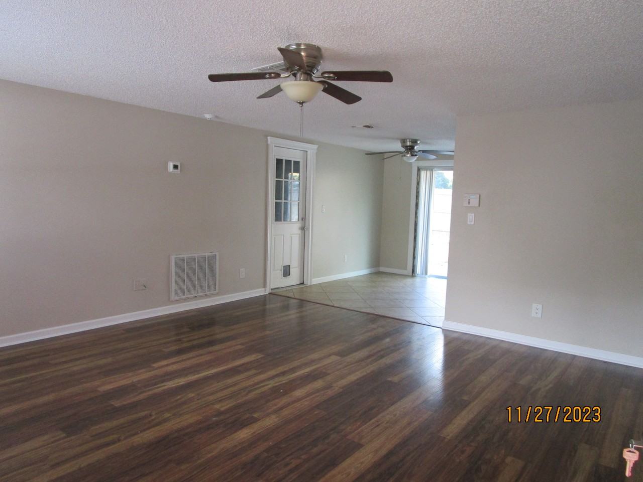 8817 Sterling Ln - Photo 3 of 25