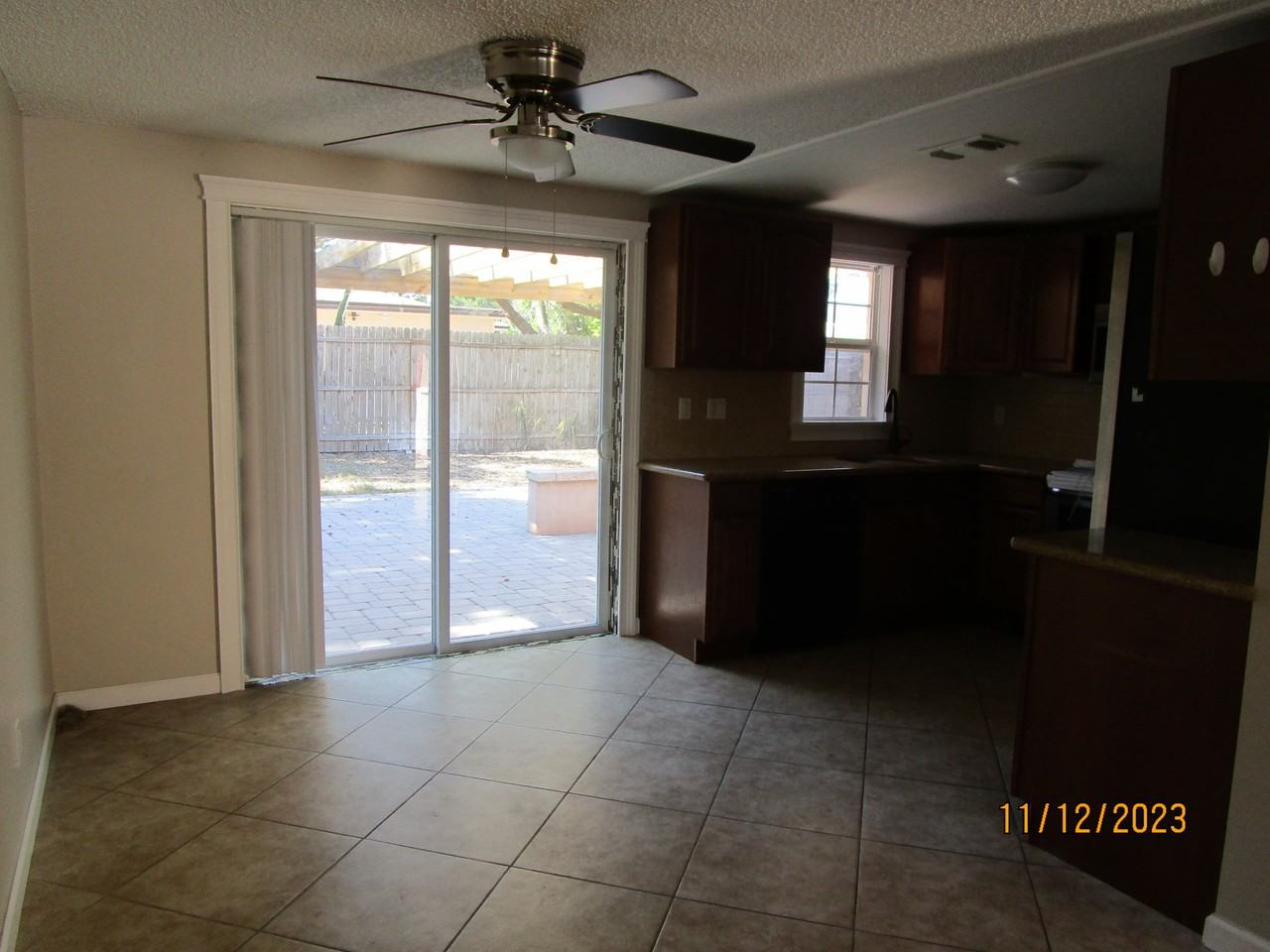 8817 Sterling Ln - Photo 4 of 25