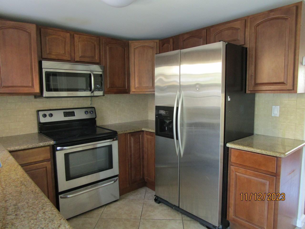 8817 Sterling Ln - Photo 6 of 25