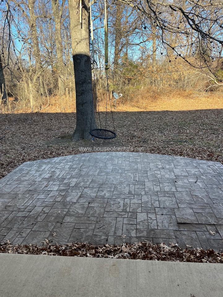 305 South Mcvicker Drive #1 - Photo 2 of 11