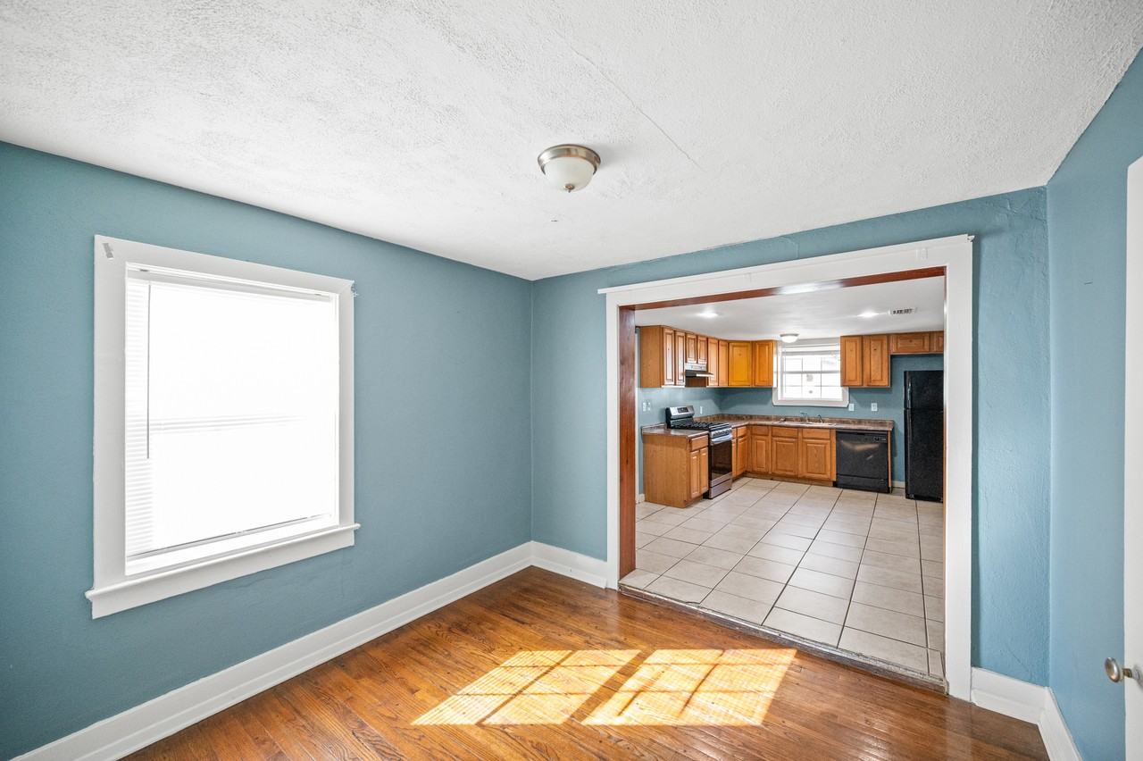 554 Mohawk St #1 - Photo 5 of 14