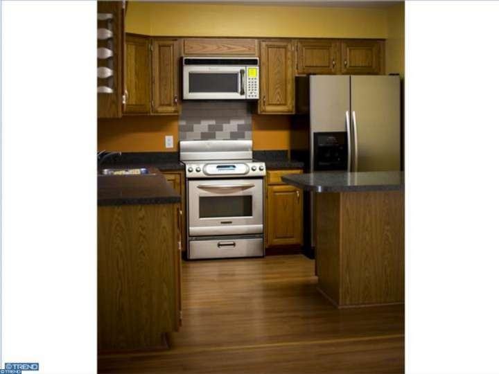 510 3rd St - Photo 3 of 16