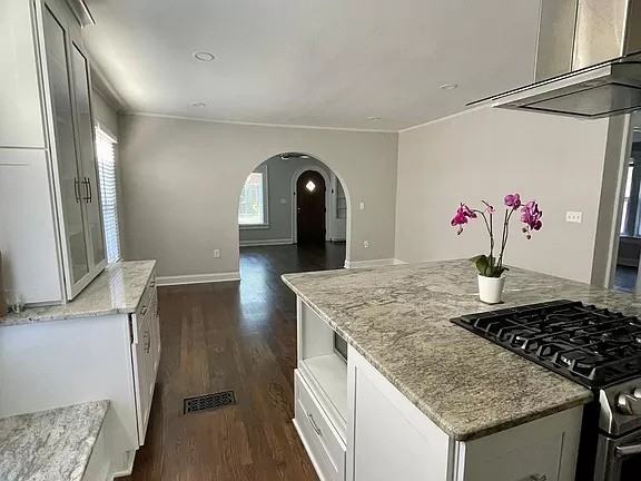 1213 Cameron Ct Ne #1 - Photo 3 of 10