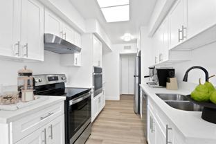 Rexford Drive Apartments - Photo 1 of 1