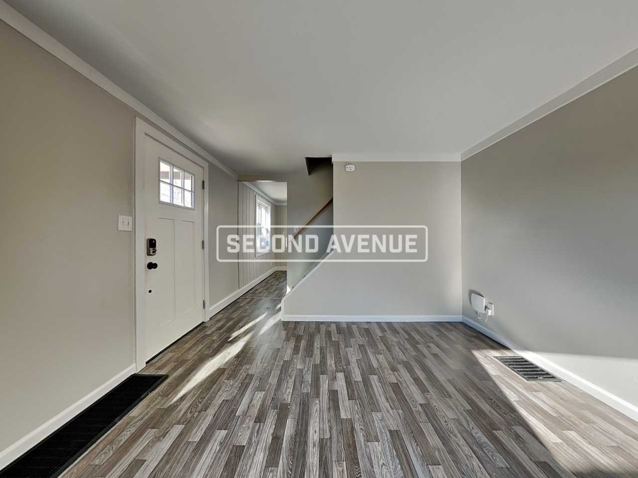 7370 Richmond Ave - Photo 2 of 20