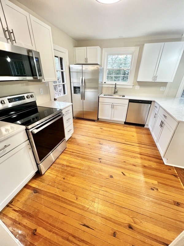 1425 Braeside Dr - Photo 2 of 18