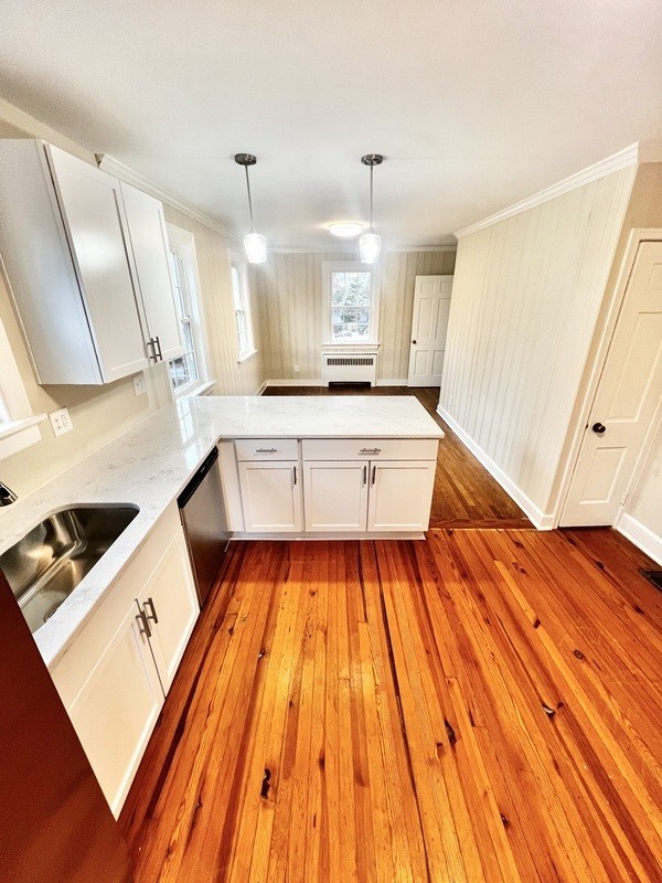 1425 Braeside Dr - Photo 3 of 18