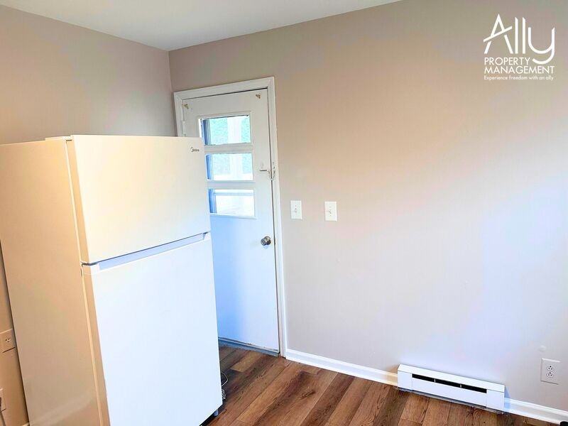 2524 Emerys Ln - Photo 3 of 13