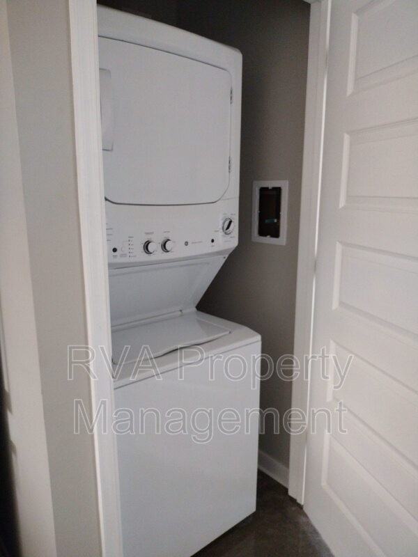 1270 W Moore St - Photo 4 of 12