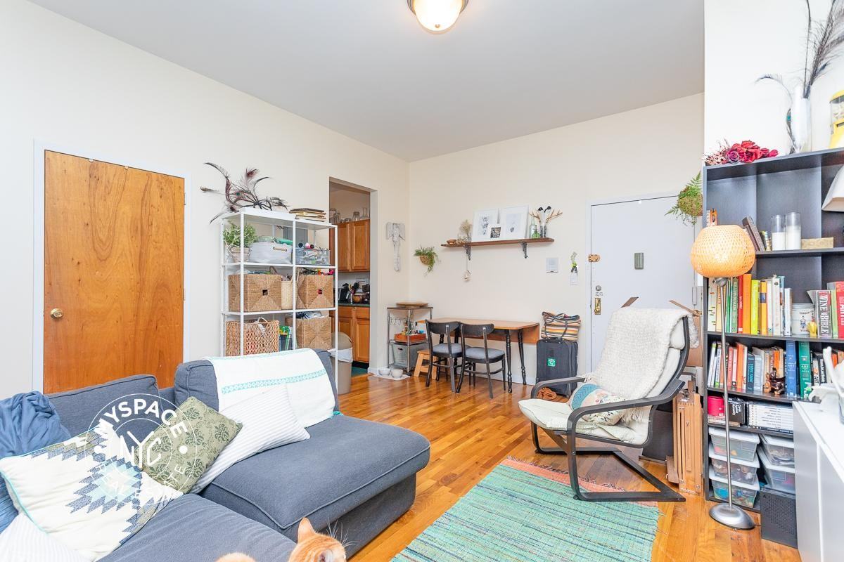 95 Seigel St #1B - Photo 4 of 8