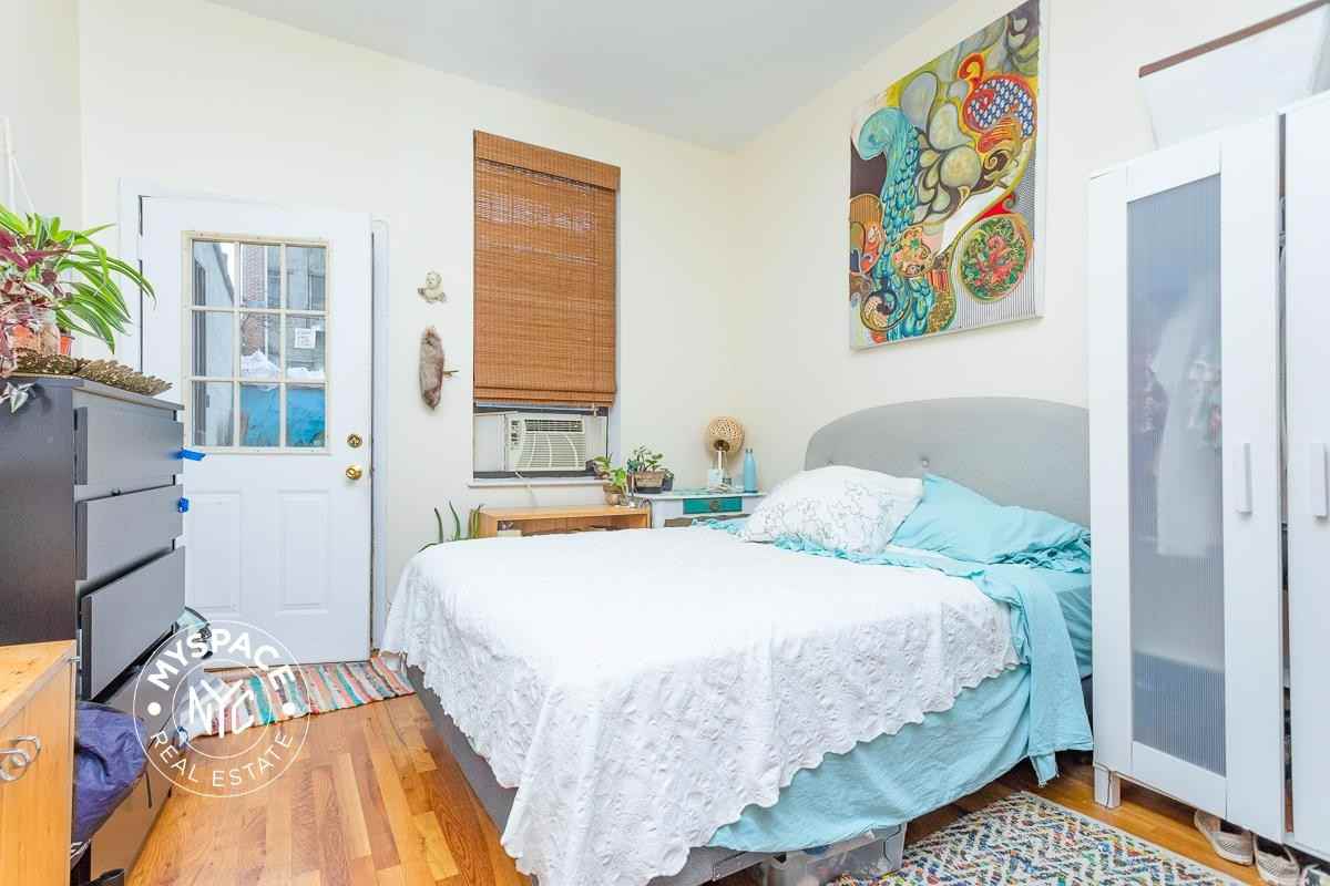 95 Seigel St #1B - Photo 6 of 8