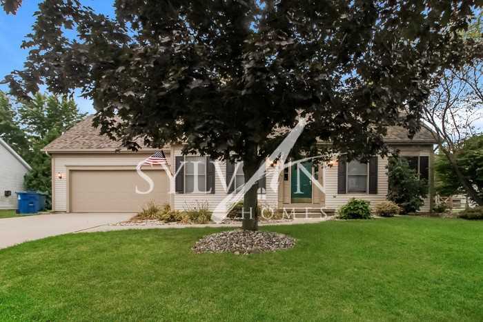 5845 Summer Place Dr - Photo 2 of 16