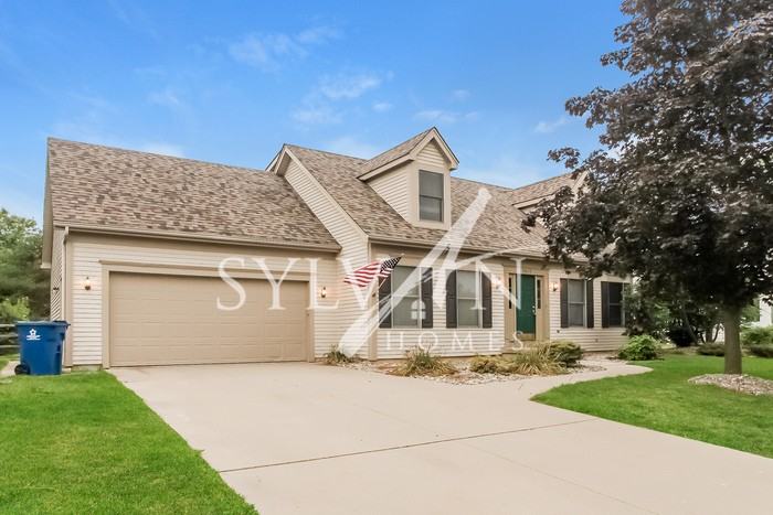 5845 Summer Place Dr - Photo 3 of 16