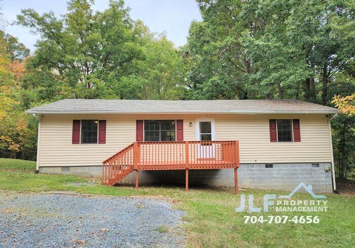 1120 Elm St - Photo 2 of 24