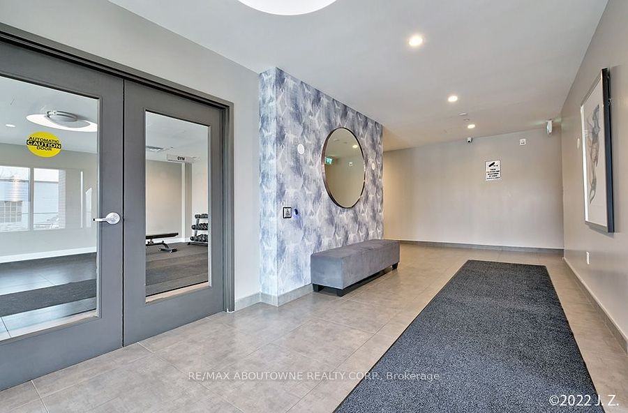 716 Main Street East #912 - Photo 3 of 13