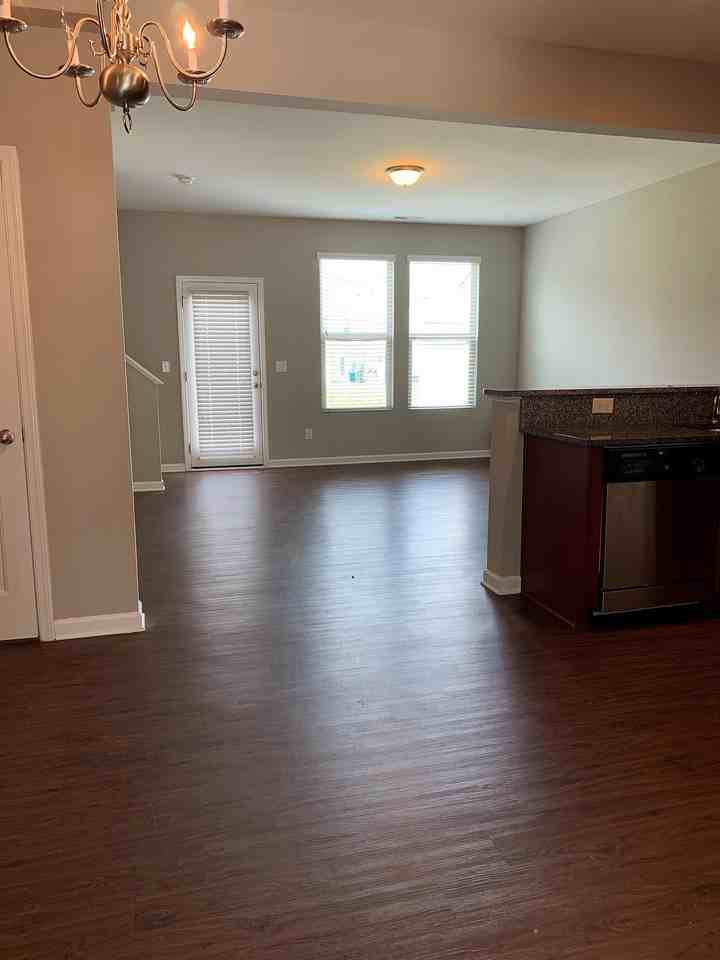 2208 Sunny Cove Dr #1 - Photo 5 of 22