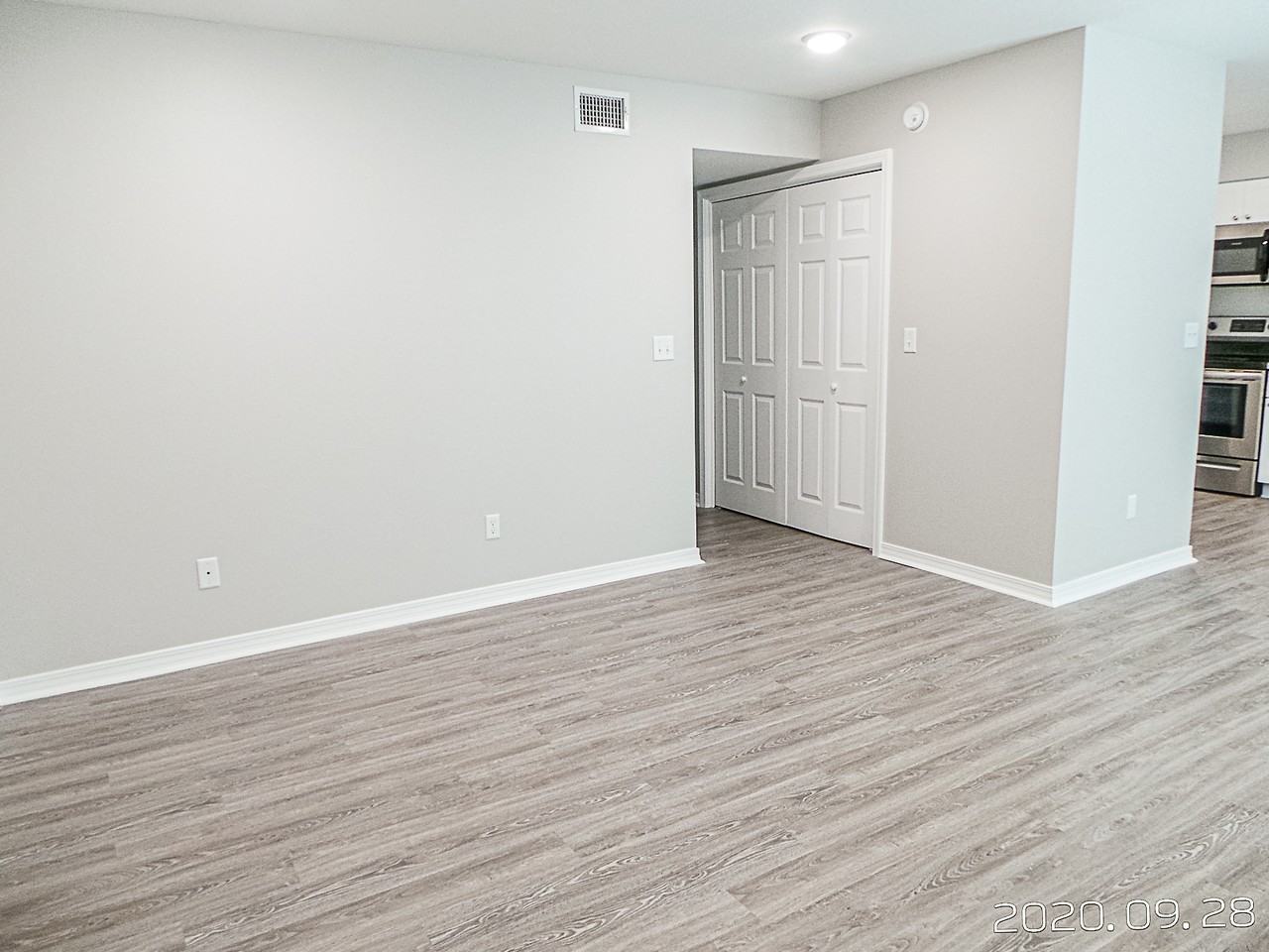 723 Berthe AvenueUnit #211 - Photo 5 of 10